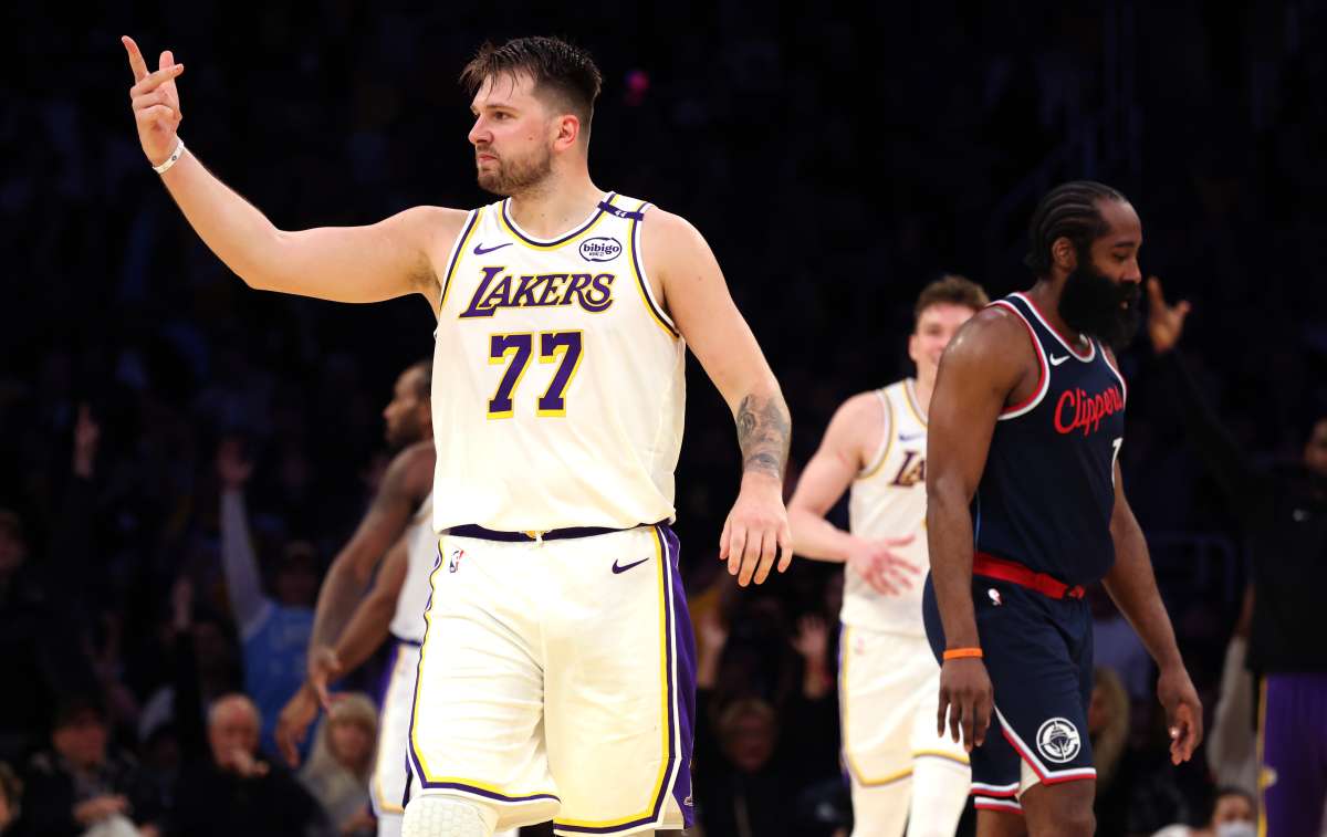 Lakers vincono derby coi Clippers, Boston torna a sorridere